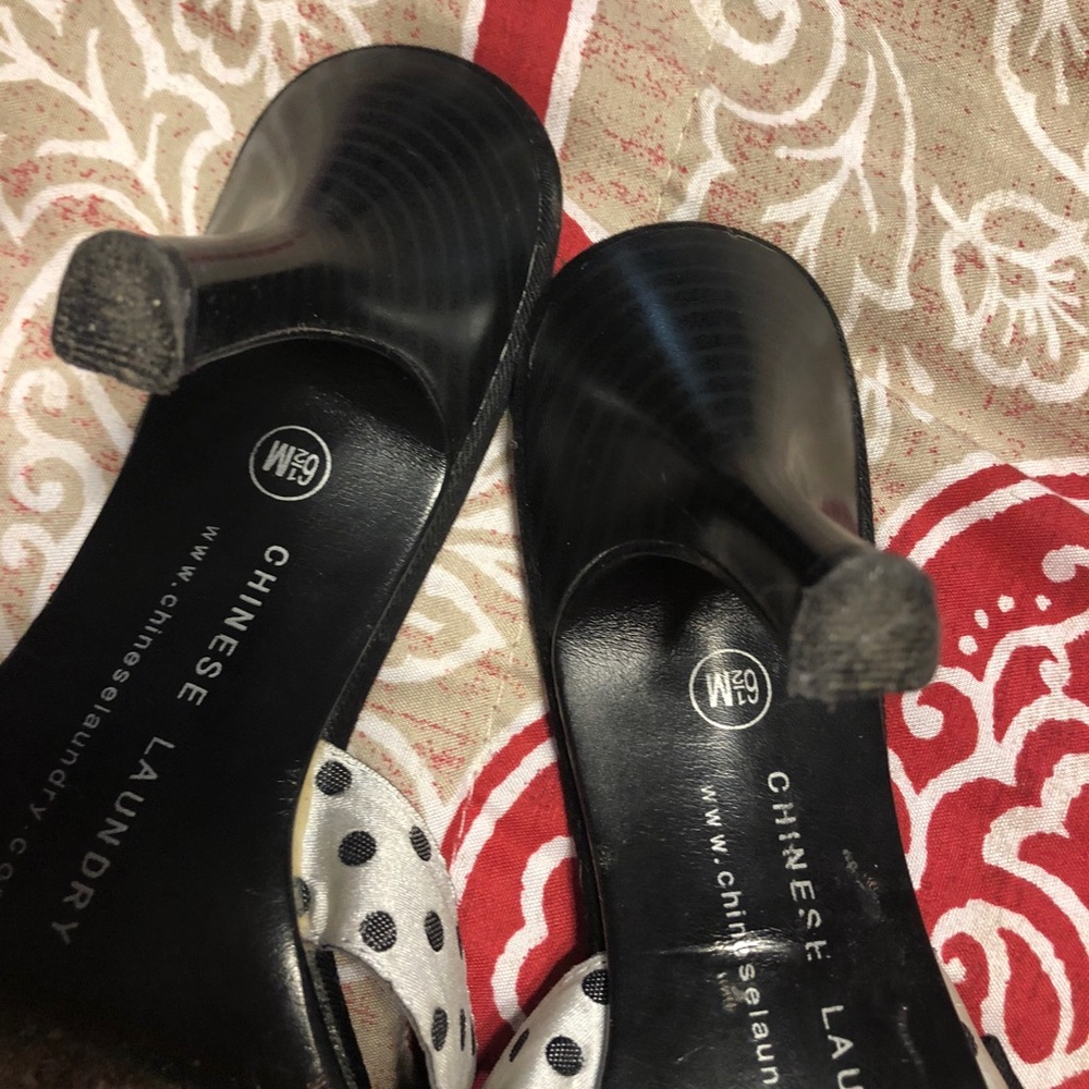 Heels - Picture 2 of 2